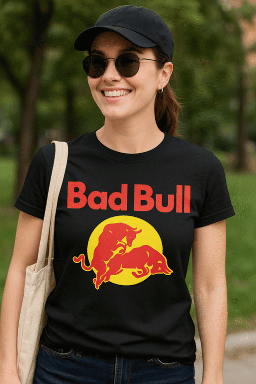 Bad Bull graphic póló, divatos női streetwear, street fashion, trendi ruházat, jó minőségű póló, stílusos ruhadarab, egyedi design, jó ár, top-polok.hu.