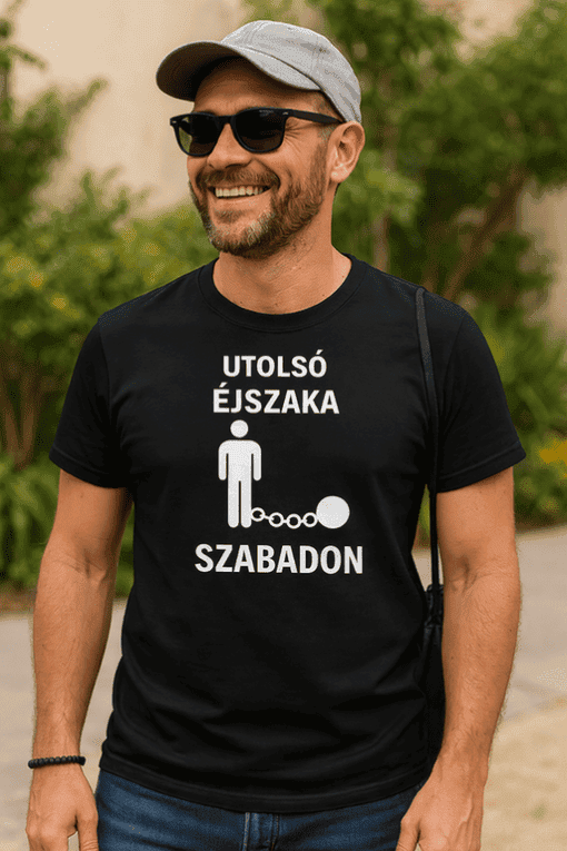 Férfi póló humoros felirattal, utolsó éjszaka szabadon, streetwear divat, egyedi textil télikedés, mindennapi viselet, ajándékötlet.