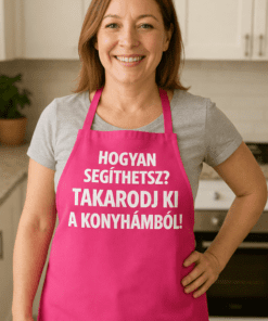 Főzőnő nő, aki egy pink szakácskról van, a felirat szerint "Hogyan segíthetsz? Takarodj ki a konyhából!".