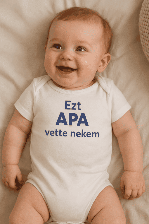 Mosolygó baba magyar felirattal, baba póló, Top-polok.hu, egyedi gyermekpólók, vicces babaajándékok.