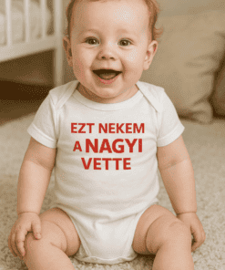 Puha gyerekbabás póló, aranyos mosoly, kényelmes otthoni ruha, Top-polok.hu, magyar gyerekdivat, egyedi nyomtatás, szuper anyagminőség.