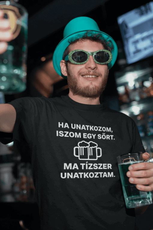 Sörös póló szórakoztató mintával, alkoholos ital, bar hangulat, társasági élet, jókedv.