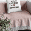 1. Anyukának szóló imádnivaló díszpárna, "A világ legjobb Anyukája" felirattal.