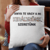 1. Gyönyörű egyedi párnák személyre szóló üzenettel, ajándékötlet anyukáknak és szeretteknek.