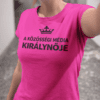 Közösségi média királynő póló, női divat, trendi felső, szociális média rajongó, egyedi felirat.