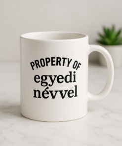 Egyedi névvel ellátott fehér kávésbögre, személyre szabott ajándék.