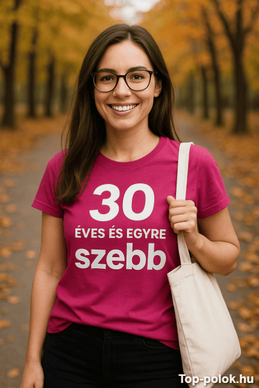 Azonosító póló nőknek 30 éves születésnapra, színes őszi táj háttérrel.
