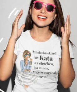 Vicces póló mindenkinek kell egy egyedi névvel