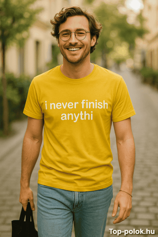 Fedezék nélküli póló férfiaknak, színes és stílusos viselet.