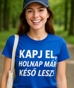 BIZTONSÁGOS, stílusos napvédő sapka és póló a nyári szabadban való viseléshez.