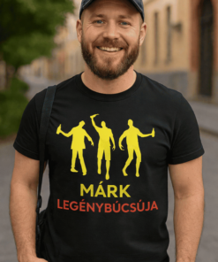 Barátságos férfi streetwear póló, humoros felirattal, városi környezetben.