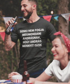 Vicces póló mennyit iszik egyedi névvel