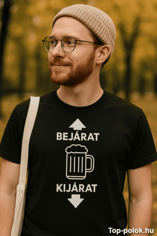 Búcsúzó férfi a parkban, őszi hangulat, barátságos és laza stílus, szabadban, természetes fényben.