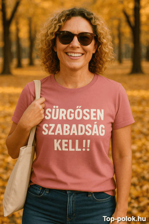 Vészhelyzeti szabadság felirat női táskás nővel őszi parkban.