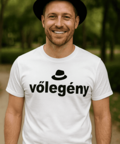 Völgyéni feliratos fehér póló, divatos és kényelmes viselet outdoor eseményekhez.
